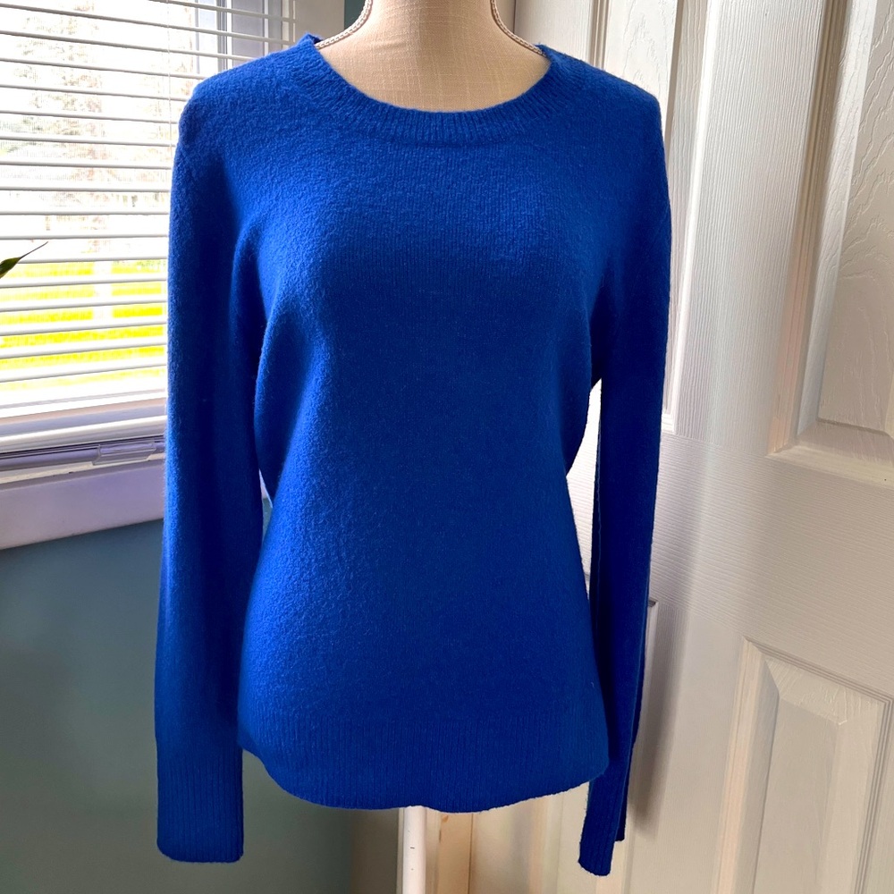 J.Crew Factory Size M Extra Soft Sweater
